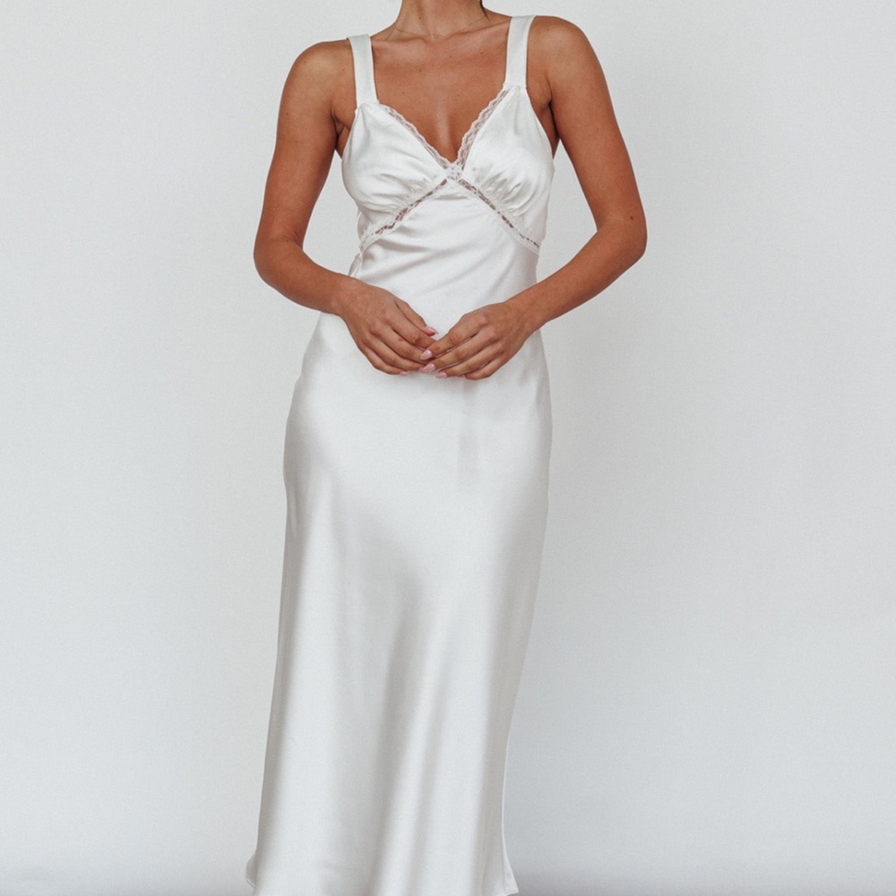 Selfie Leslie White Satin Dress